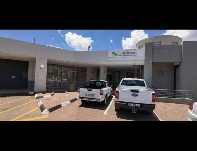 BUSINESS PROPERTY TO RENT IN HATFIELD